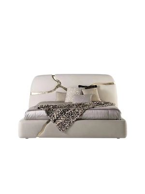 Lapiaz König Upholstered Platform Bed legte Goldedelstahl ein