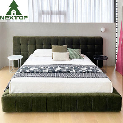 Moderne Hotel-Erholungsort-Schlafzimmer-Möbel stellen Samt-Betten König-Size Luxury Green ein